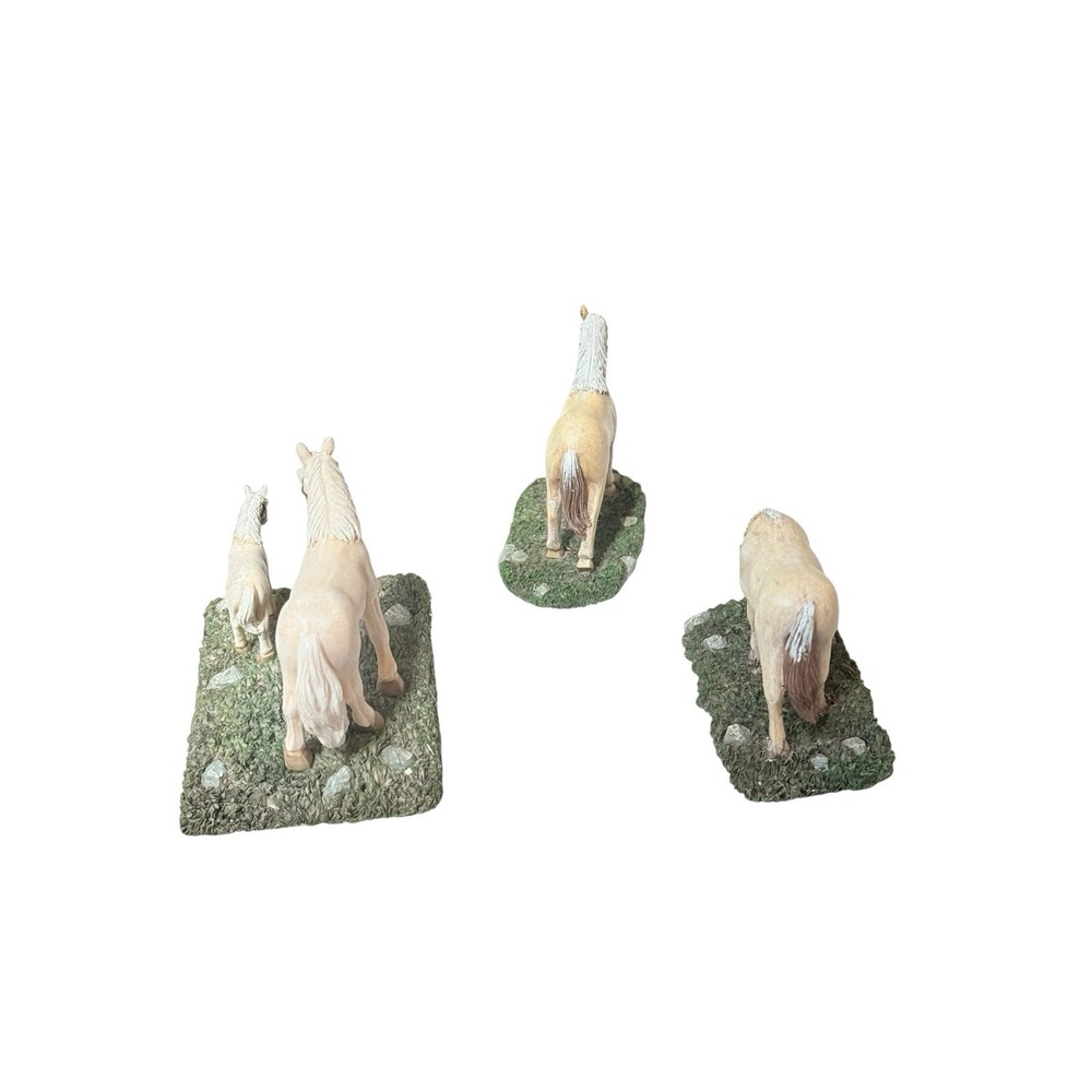 Lang & Wise Collectible‎ COLONIAL WILLIAMSBURG SET OF 3 HORSES No Box Preowned - Picture 6 of 8